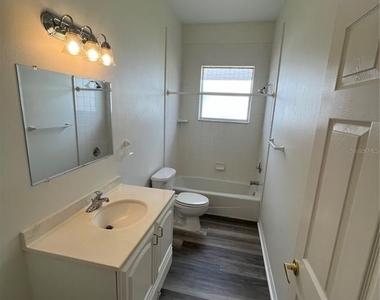 4733 S Cranberry Boulevard - Photo Thumbnail 14
