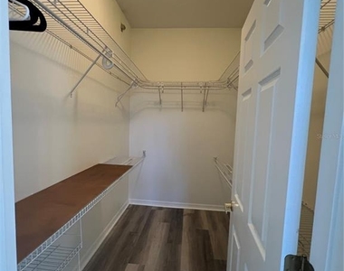 4733 S Cranberry Boulevard - Photo Thumbnail 8