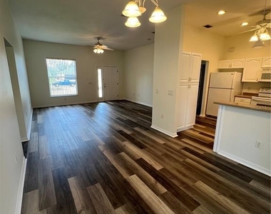 4733 S Cranberry Boulevard - Photo Thumbnail 1