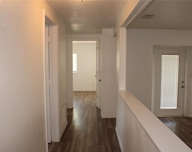 3316 W 26th Street - Photo Thumbnail 19