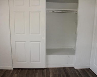 3316 W 26th Street - Photo Thumbnail 21