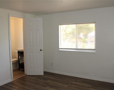 3316 W 26th Street - Photo Thumbnail 15