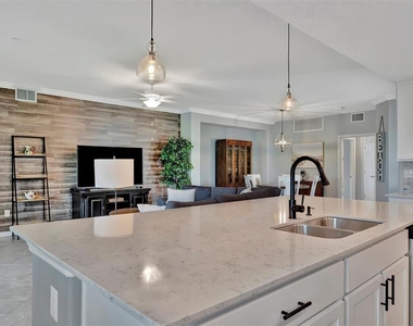 947 Tidewater Shores Loop - Photo Thumbnail 18