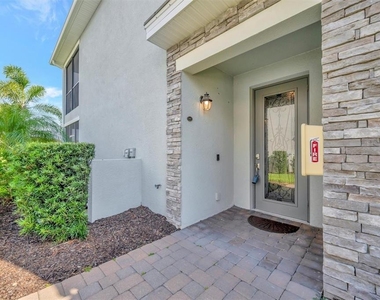947 Tidewater Shores Loop - Photo Thumbnail 5