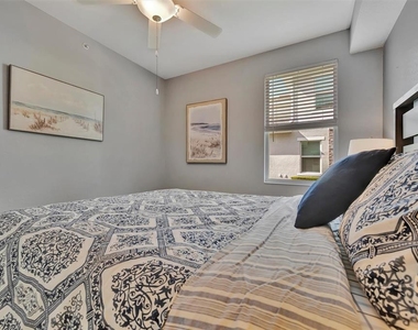 947 Tidewater Shores Loop - Photo Thumbnail 43