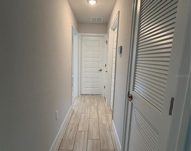 4865 Manila Avenue - Photo Thumbnail 15