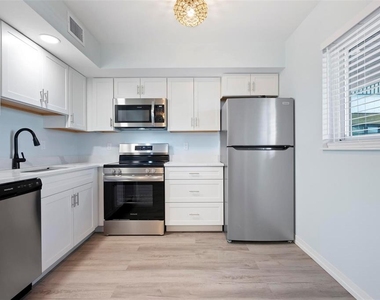 1258 Barbara Drive - Photo Thumbnail 10
