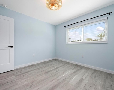1258 Barbara Drive - Photo Thumbnail 13