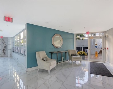 888 Boulevard Of The Arts - Photo Thumbnail 4