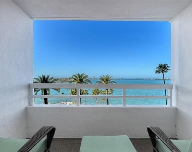 888 Boulevard Of The Arts - Photo Thumbnail 29