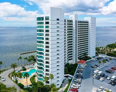 888 Boulevard Of The Arts - Photo Thumbnail 1