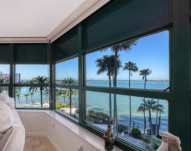 888 Boulevard Of The Arts - Photo Thumbnail 11