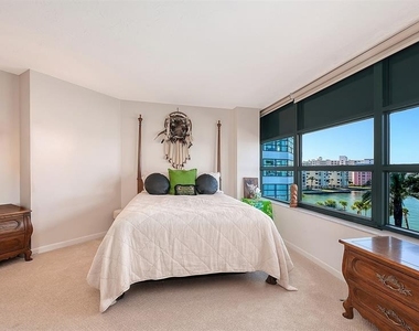 888 Boulevard Of The Arts - Photo Thumbnail 32