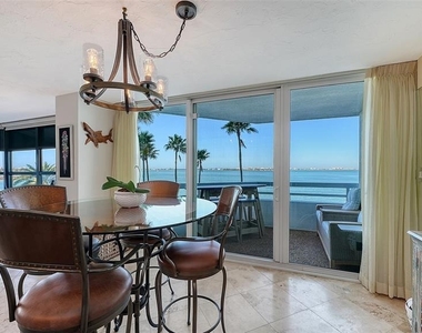 888 Boulevard Of The Arts - Photo Thumbnail 12