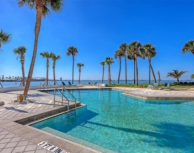 888 Boulevard Of The Arts - Photo Thumbnail 44