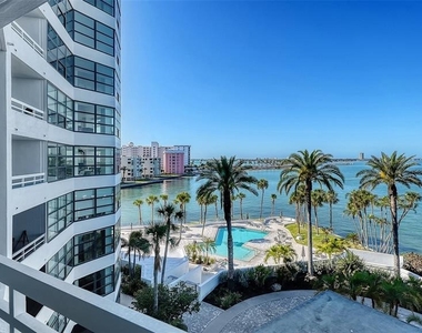888 Boulevard Of The Arts - Photo Thumbnail 16