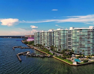 888 Boulevard Of The Arts - Photo Thumbnail 2
