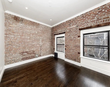 222 East 12th Street - Photo Thumbnail 3