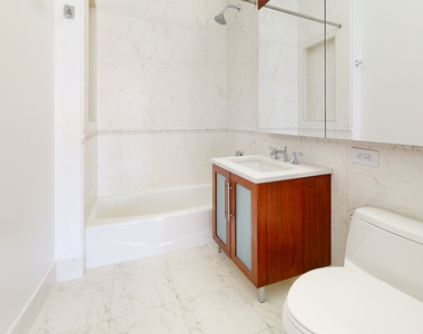 808 Columbus Ave - Photo Thumbnail 4