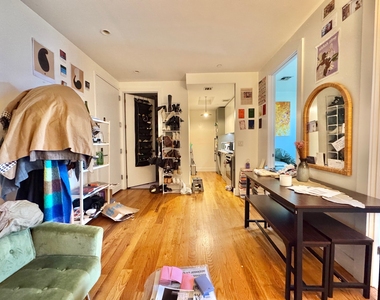 869 Park Avenue - Photo Thumbnail 9