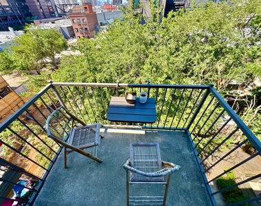 869 Park Avenue - Photo Thumbnail 7