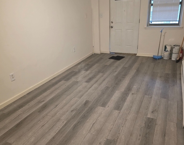 1264 Ryder Street - Photo Thumbnail 6