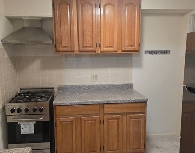 1264 Ryder Street - Photo Thumbnail 2