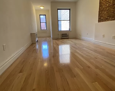 510 East 82nd Street - Photo Thumbnail 1