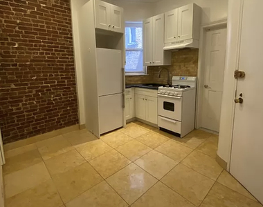 510 East 82nd Street - Photo Thumbnail 3