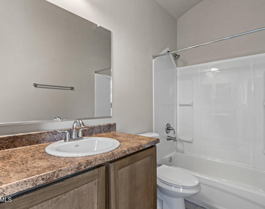 806 Hc Gilbert Minjares Drive - Photo Thumbnail 14