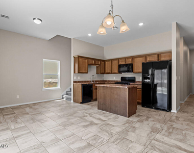 806 Hc Gilbert Minjares Drive - Photo Thumbnail 5