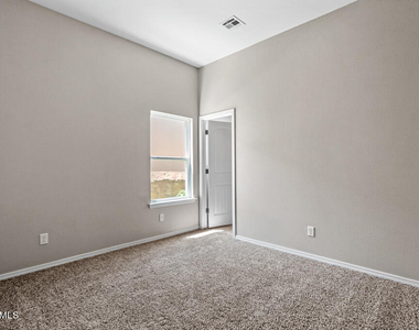 806 Hc Gilbert Minjares Drive - Photo Thumbnail 13
