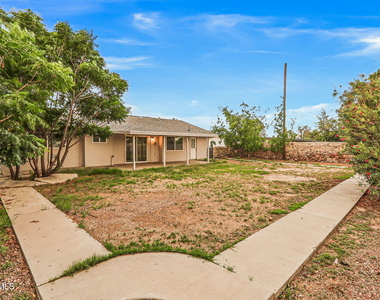 4609 Skylark Way - Photo Thumbnail 20