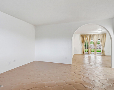 4609 Skylark Way - Photo Thumbnail 4