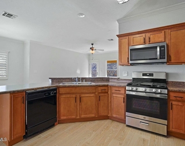 1451 Senda Del Sol Lane - Photo Thumbnail 7