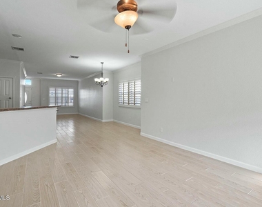 1451 Senda Del Sol Lane - Photo Thumbnail 10