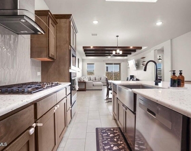 13183 Emerald Isle Street - Photo Thumbnail 8