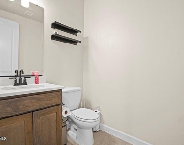 13183 Emerald Isle Street - Photo Thumbnail 17