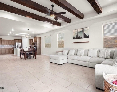 13183 Emerald Isle Street - Photo Thumbnail 4