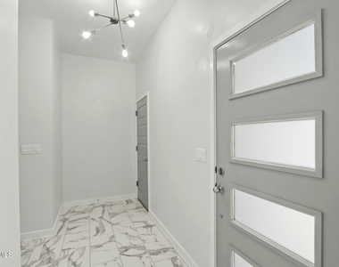 11496 Summer Drive - Photo Thumbnail 6