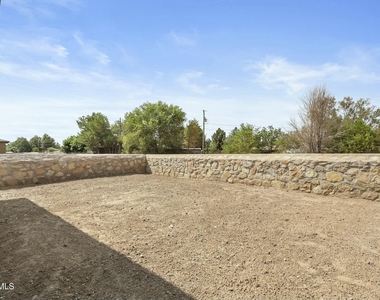 11496 Summer Drive - Photo Thumbnail 33