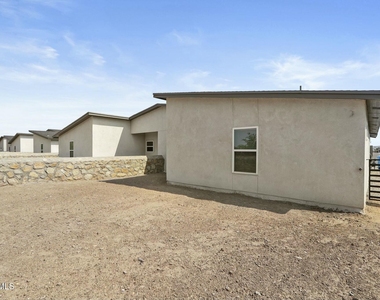 11496 Summer Drive - Photo Thumbnail 35