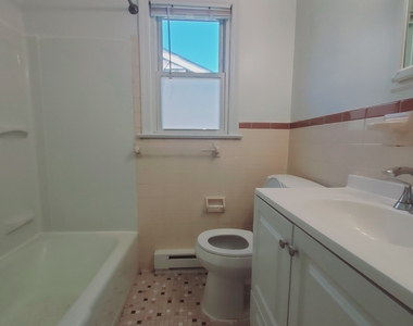 313 Flax Hill Road - Photo Thumbnail 7