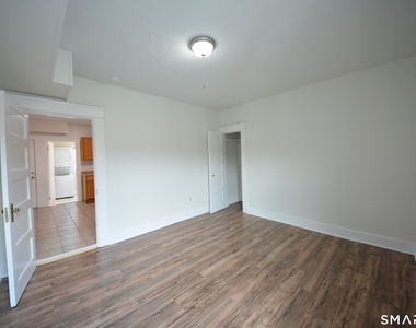 81 Myrtle Avenue - Photo Thumbnail 9