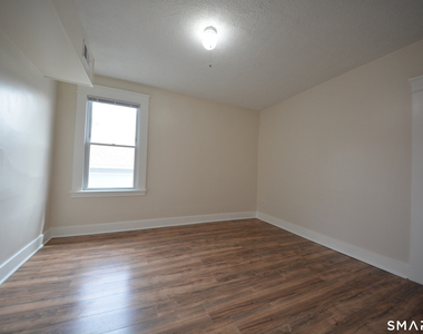 81 Myrtle Avenue - Photo Thumbnail 10