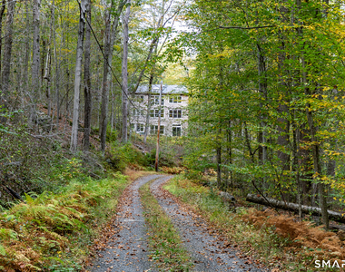 38 Mountain Lane - Photo Thumbnail 22