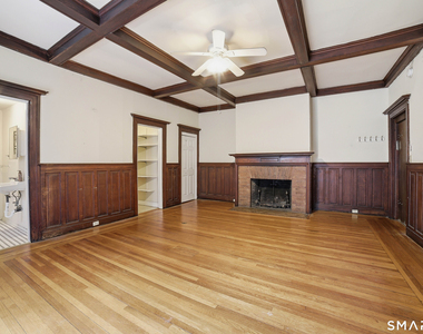 382 Whitney Avenue - Photo Thumbnail 6