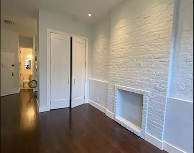 510 East 82nd Street - Photo Thumbnail 3