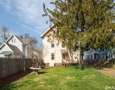 118 Lawrence Street - Photo Thumbnail 3