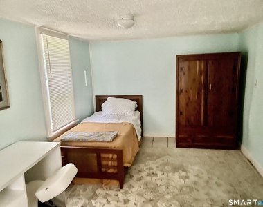 125 Old Sachems Head Road - Photo Thumbnail 9